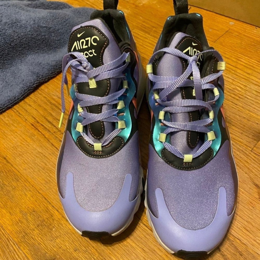 Nike Sneakers